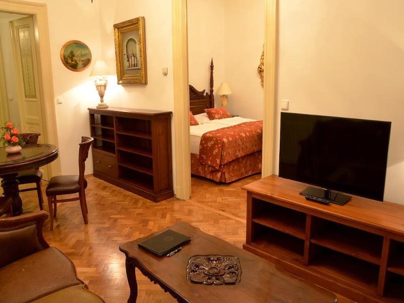 Hotel U Zlateho Stromu Prague By Bhg Экстерьер фото